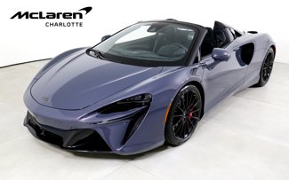 Used 2025 McLaren Artura Spider image 1