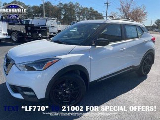 Used 2020 Nissan Kicks SR w/ Exterior Package image 1