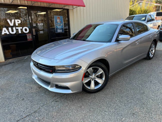 Used 2017 Dodge Charger SXT image 1