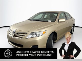 Used 2011 Toyota Camry LE image 1