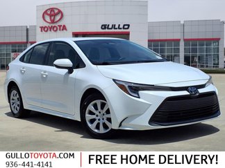 Certified 2023 Toyota Corolla LE image 1