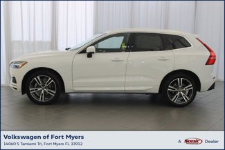 Used 2020 Volvo XC60 T5 Momentum w/ Protection Package Premier image 1