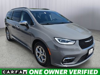 Used 2023 Chrysler Pacifica Limited image 1