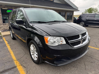 Used 2016 Dodge Grand Caravan SXT w/ Rear Park Assist Package image 1
