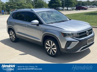 Used 2022 Volkswagen Taos SE image 1