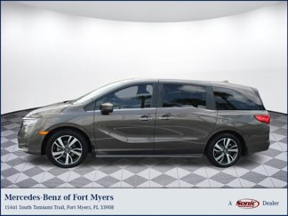 Used 2023 Honda Odyssey Touring image 1