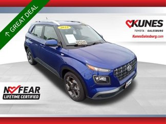 Used 2023 Hyundai Venue SEL image 1