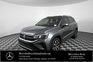 Used 2022 Volkswagen Taos SE image 1