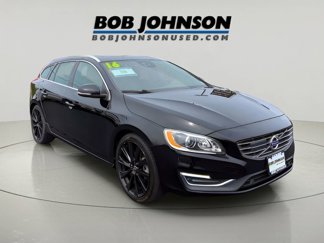 Used 2016 Volvo V60 T5 Platinum w/ 19" Sport Package image 1