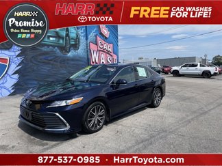 Used 2022 Toyota Camry XLE image 1