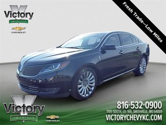 Used 2014 Lincoln MKS image 1