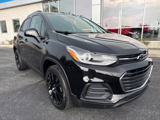 Used 2022 Chevrolet Trax LT w/ Midnight Edition image 1