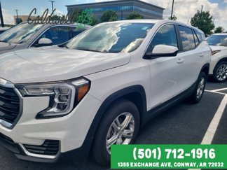 Used 2024 GMC Terrain SLE image 1