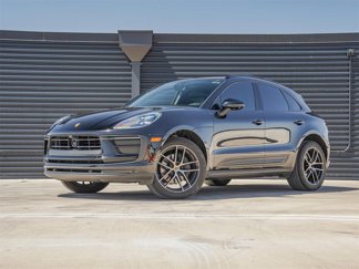 Certified 2022 Porsche Macan image 1