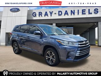 Used 2019 Toyota Highlander LE image 1