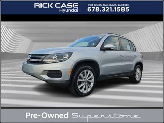 Used 2017 Volkswagen Tiguan Limited w/ Premium Package image 1