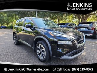 Used 2023 Nissan Rogue SV image 1