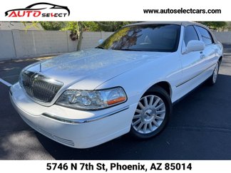 Used 2003 Lincoln Town Car Signature image 1