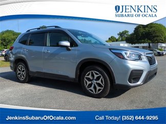 Used 2020 Subaru Forester Premium image 1