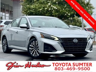 Used 2023 Nissan Altima 2.5 SV image 1
