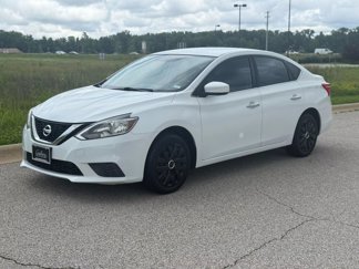 Used 2017 Nissan Sentra SV image 1
