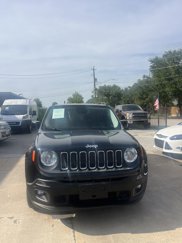 Used 2017 Jeep Renegade Latitude w/ Cold Weather Group image 1
