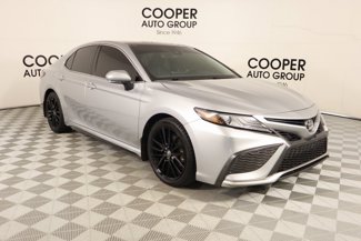 Used 2021 Toyota Camry XSE image 1