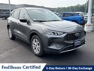 Used 2023 Ford Escape Active image 1