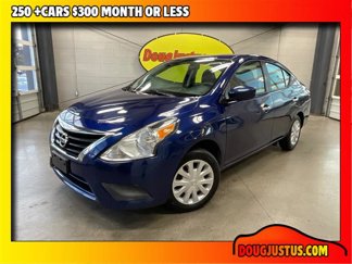 Used 2019 Nissan Versa SV image 1