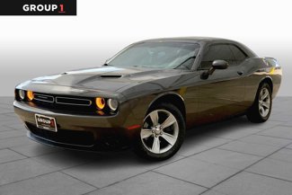 Used 2020 Dodge Challenger SXT video 1