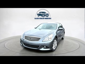 Used 2015 INFINITI Q40 image 1