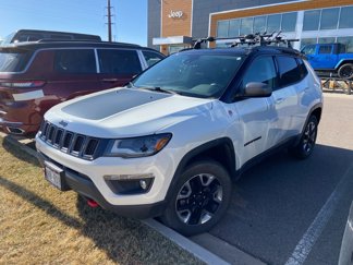 Used 2018 Jeep Compass Trailhawk image 1