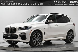 Used 2021 BMW X5 M50i image 1