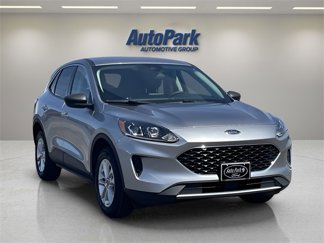 Used 2022 Ford Escape SE image 1