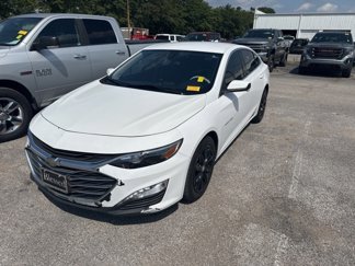 Used 2020 Chevrolet Malibu LT image 1