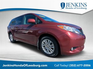 Used 2015 Toyota Sienna L image 1
