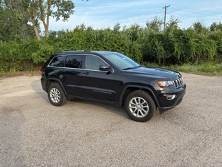Used 2021 Jeep Grand Cherokee Laredo image 1