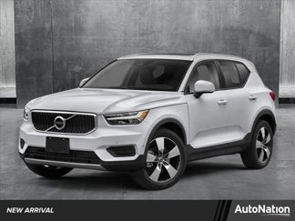 Used 2020 Volvo XC40 T5 Momentum image 1