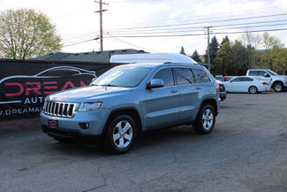 Used 2012 Jeep Grand Cherokee Laredo image 1
