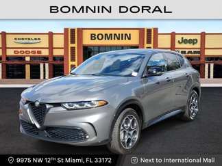 New 2025 Alfa Romeo Tonale w/ Premium Package image 1