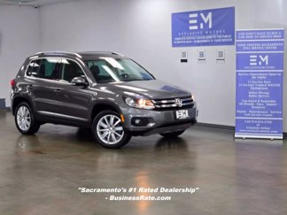 Used 2013 Volkswagen Tiguan SE image 1