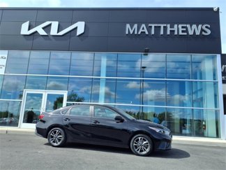 Used 2023 Kia Forte LXS image 1