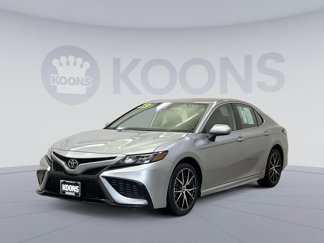 Used 2023 Toyota Camry SE image 1