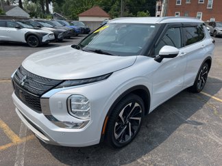 Used 2022 Mitsubishi Outlander SEL image 1