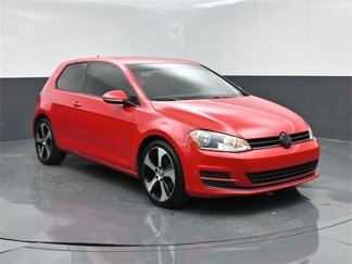 Used 2015 Volkswagen Golf S image 1