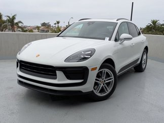 Certified 2022 Porsche Macan image 1