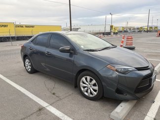 Used 2017 Toyota Corolla LE image 1