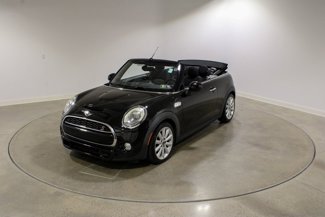Used 2018 MINI Cooper S image 1