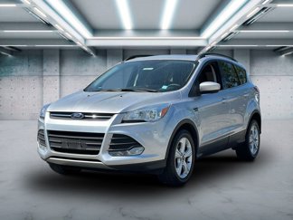 Used 2016 Ford Escape SE w/ Equipment Group 201A image 1