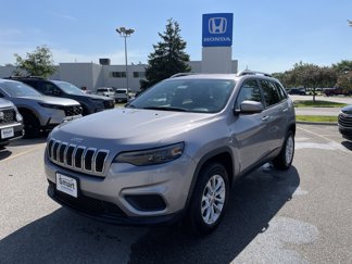 Used 2020 Jeep Cherokee Latitude w/ Cold Weather Group image 1